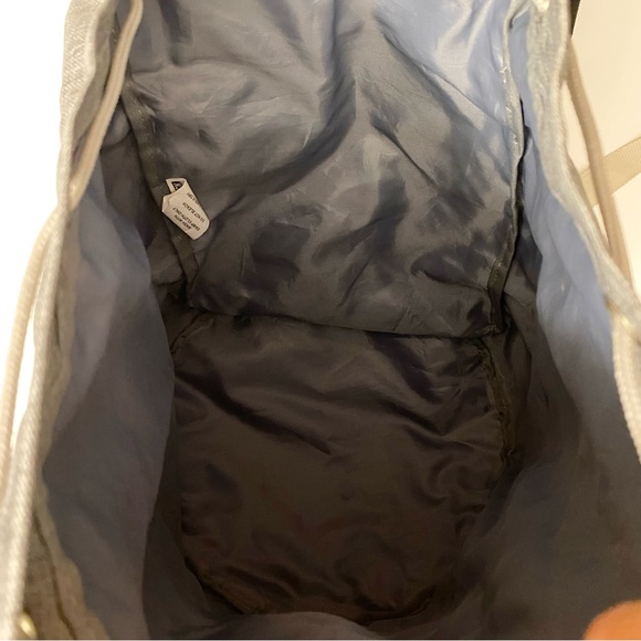 Fitkicks Throwback Backpack Daypack Bag Grey Black Travel Storage Compartment - Picture 8 of 12